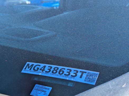 Used 2021 Chevrolet Silverado 1500 High Country image 34