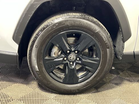Used 2024 Toyota RAV4 XLE image 12