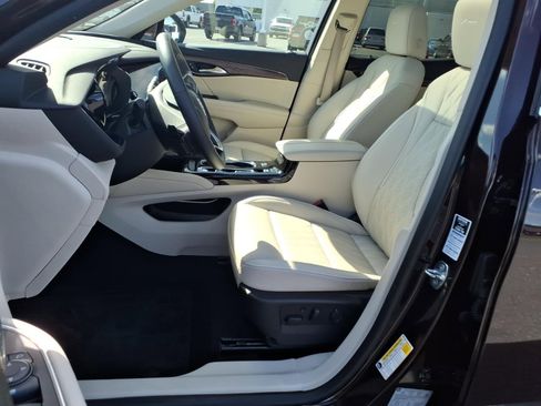 Used 2021 Buick Envision Avenir w/ Technology Package II AWD/4WD image 8