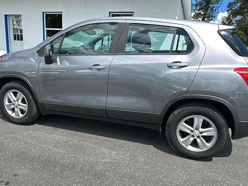 Used 2020 Chevrolet Trax LS FWD image 13
