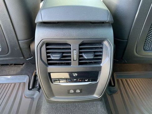 Used 2022 BMW 330i xDrive Sedan w/ Driving Assistance Package AWD/4WD image 31