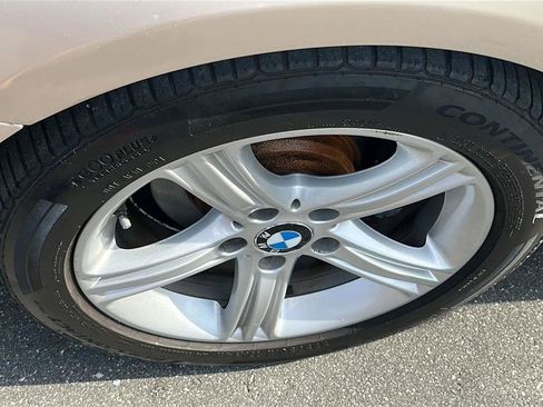 Used 2013 BMW 328i xDrive Sedan AWD/4WD image 18