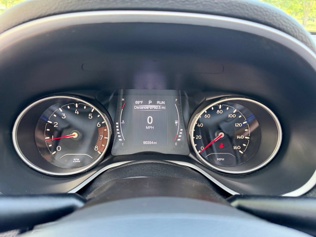 Used 2019 Jeep Compass Sport AWD/4WD image 16
