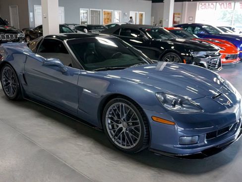 Used 2011 Chevrolet Corvette Z06 RWD image 4