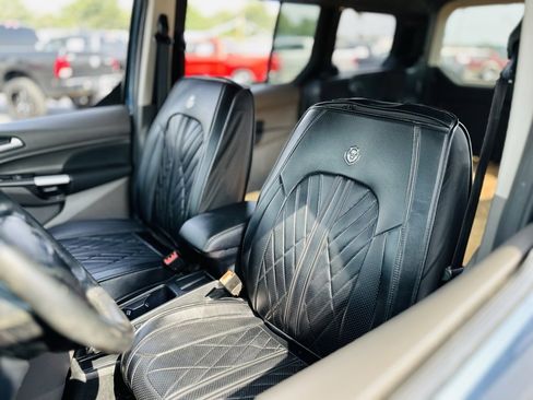 Used 2020 Ford Transit Connect XLT image 21