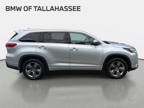 Used 2019 Toyota Highlander Limited Platinum AWD/4WD image 5