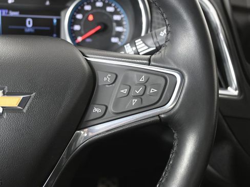 Used 2017 Chevrolet Malibu LT image 35