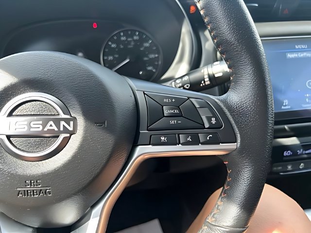 Used 2023 Nissan Kicks SR w/ Interior Electronics Package FWD image 24