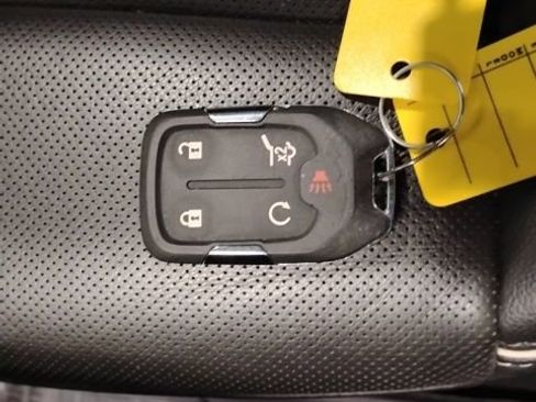 Used 2022 GMC Acadia Denali w/ Denali Ultimate Package image 30