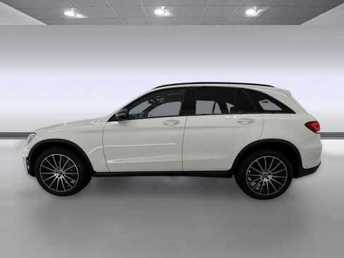 Used 2021 Mercedes-Benz GLC 300 image 2