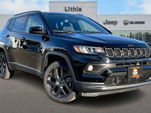 New 2026 Jeep Compass Latitude image 22