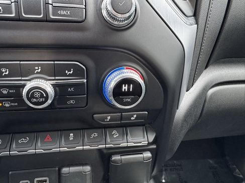 Used 2021 GMC Sierra 1500 Elevation image 15