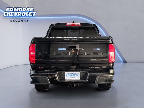 Used 2021 Chevrolet Colorado Z71 w/ Z71 Midnight Edition image 4