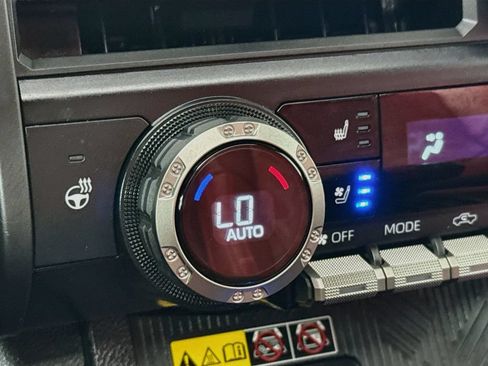 Certified 2025 Toyota Tacoma TRD Pro AWD/4WD image 22