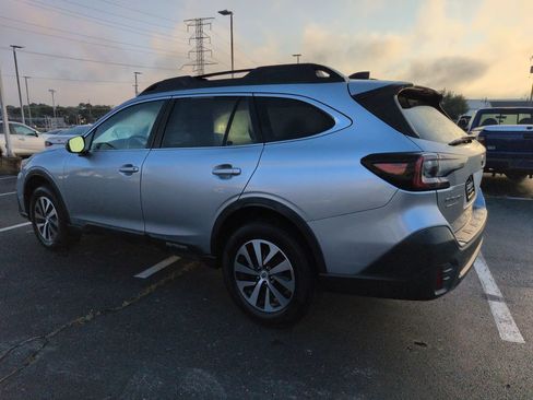 Used 2020 Subaru Outback Premium w/ Popular Package #1 AWD/4WD image 4