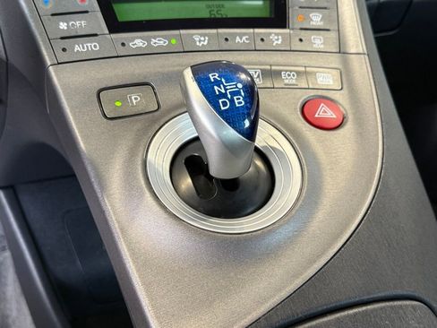 Used 2015 Toyota Prius Two image 23