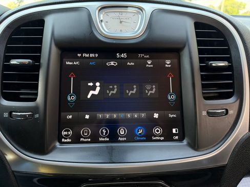 Used 2019 Chrysler 300 Touring w/ Sport Appearance Package RWD image 29