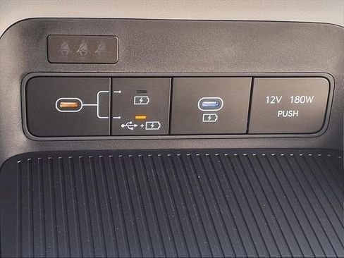 New 2026 Hyundai Kona SE image 19