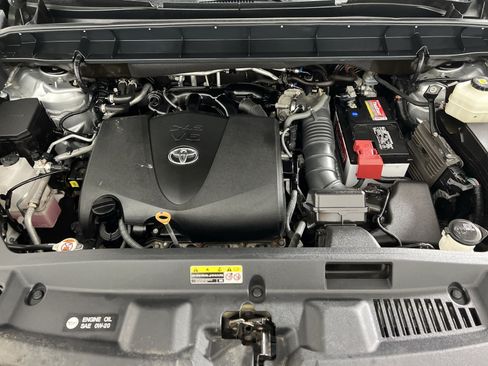 Used 2021 Toyota Highlander Limited AWD/4WD image 29