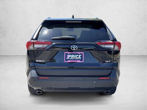 Certified 2025 Toyota RAV4 XLE FWD image 6