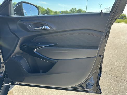 New 2026 Chevrolet Trax RS w/ Sunroof Package FWD image 36