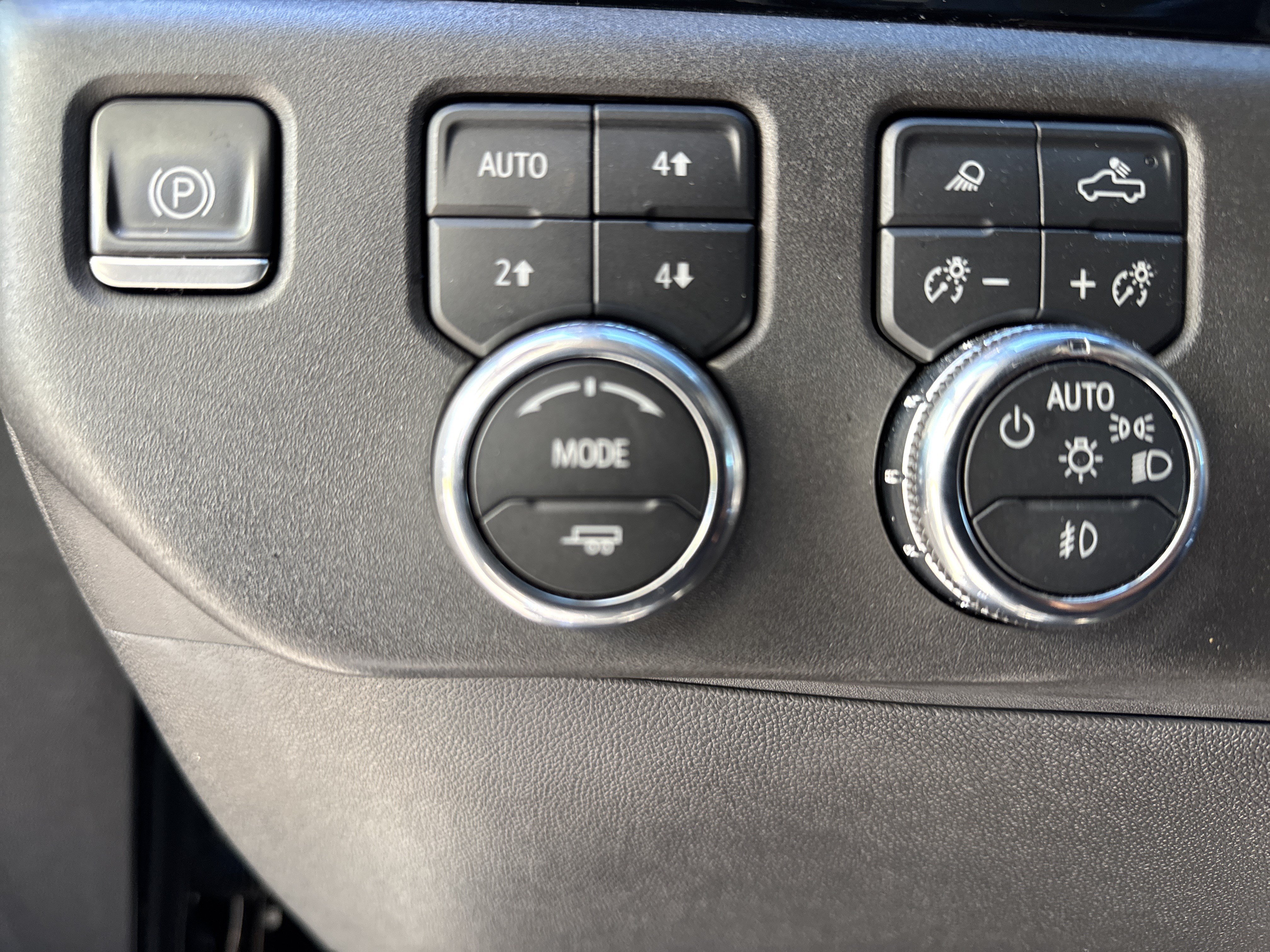 Used 2023 GMC Sierra 1500 SLT w/ SLT Premium Plus Package AWD/4WD image 19