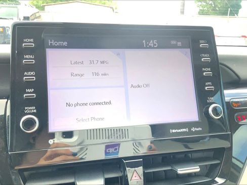 Used 2024 Toyota Camry XLE FWD image 31