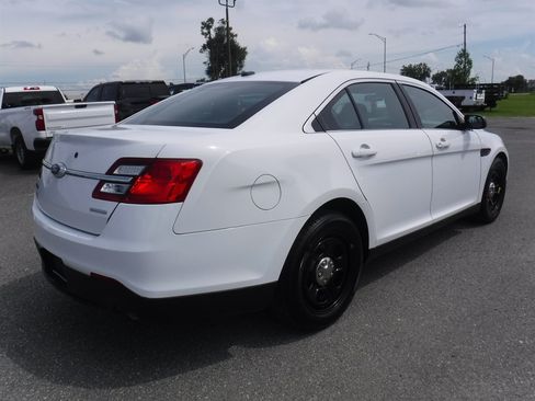 Used 2019 Ford Taurus Police Interceptor FWD image 4