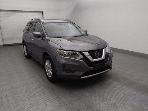 Used 2020 Nissan Rogue SV FWD image 13