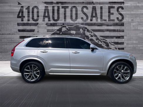 Used 2018 Volvo XC90 T5 Momentum w/ Convenience Package AWD/4WD image 2