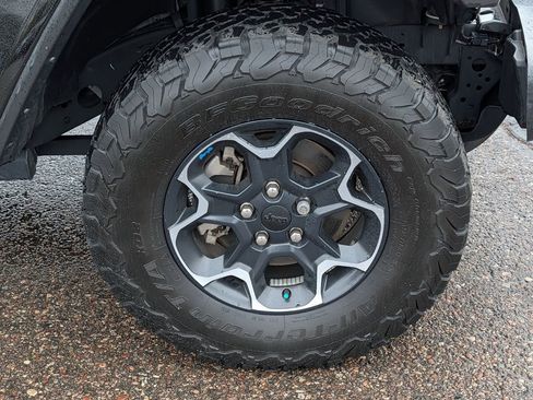 Used 2022 Jeep Wrangler Unlimited Rubicon 4xe w/ Cold Weather Group AWD/4WD image 14
