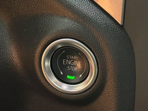 Used 2025 Chevrolet Silverado 1500 Custom RWD image 17