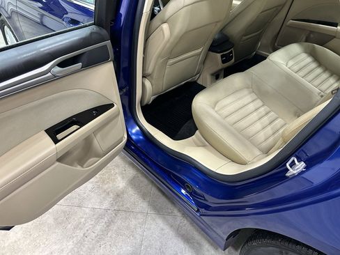 Used 2014 Ford Fusion SE image 20