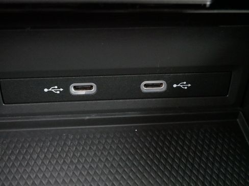 Certified 2025 Volkswagen Atlas Cross Sport SEL Premium R-Line image 29