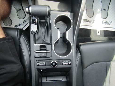 Used 2022 Kia K5 GT-Line AWD/4WD image 20