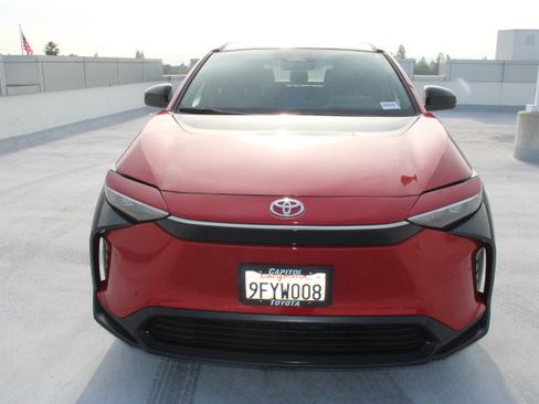 Used 2023 Toyota bZ4X XLE image 7