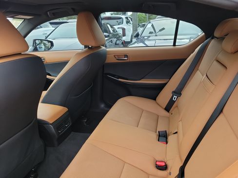 Used 2024 Lexus IS 300 w/ Comfort Package RWD image 9