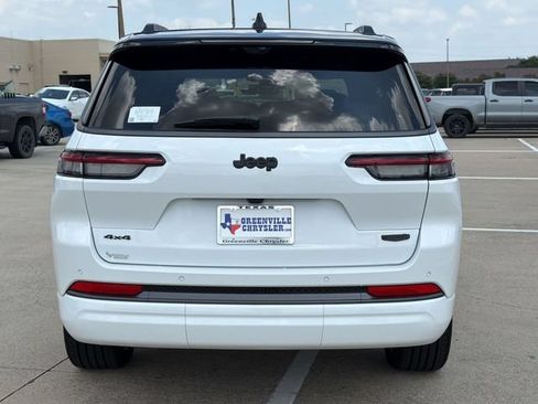 New 2026 Jeep Grand Cherokee L Summit AWD/4WD image 10