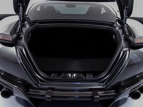 Certified 2024 Ferrari Roma image 22