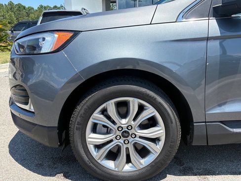 Used 2023 Ford Edge Titanium AWD/4WD image 18