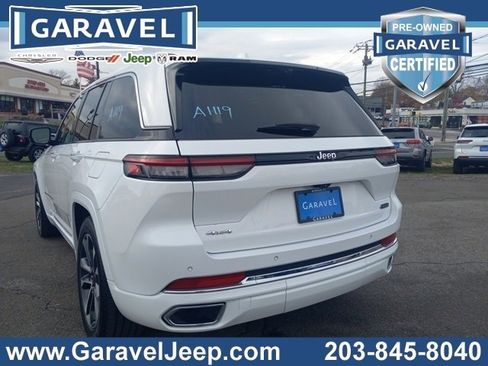 Used 2023 Jeep Grand Cherokee Overland w/ Luxury Tech Group IV image 19
