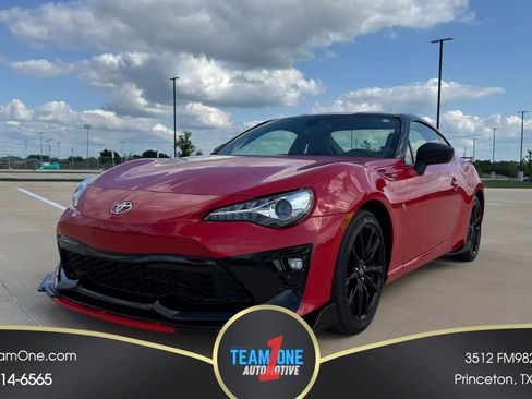Used 2020 Toyota 86 RWD image 1