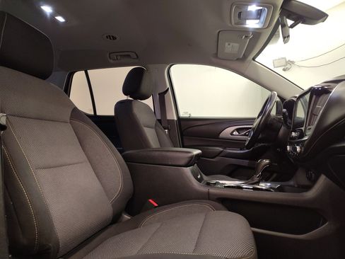 Used 2019 Chevrolet Traverse LT image 29