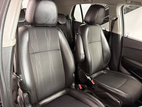 Used 2015 Chevrolet Trax LT w/ LT Plus Package FWD image 24