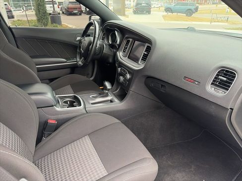 Used 2022 Dodge Charger Scat Pack w/ Navigation & Travel Group image 14