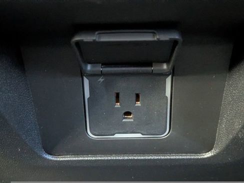 Used 2022 Chevrolet Tahoe RST w/ Sport Performance Package image 19