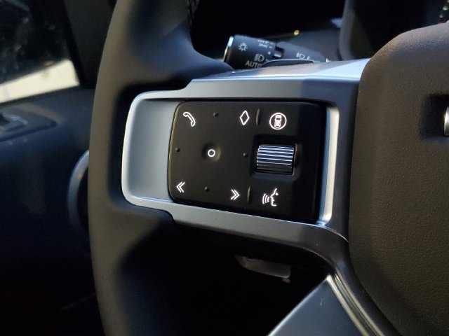 Certified 2026 Land Rover Discovery S AWD/4WD image 22