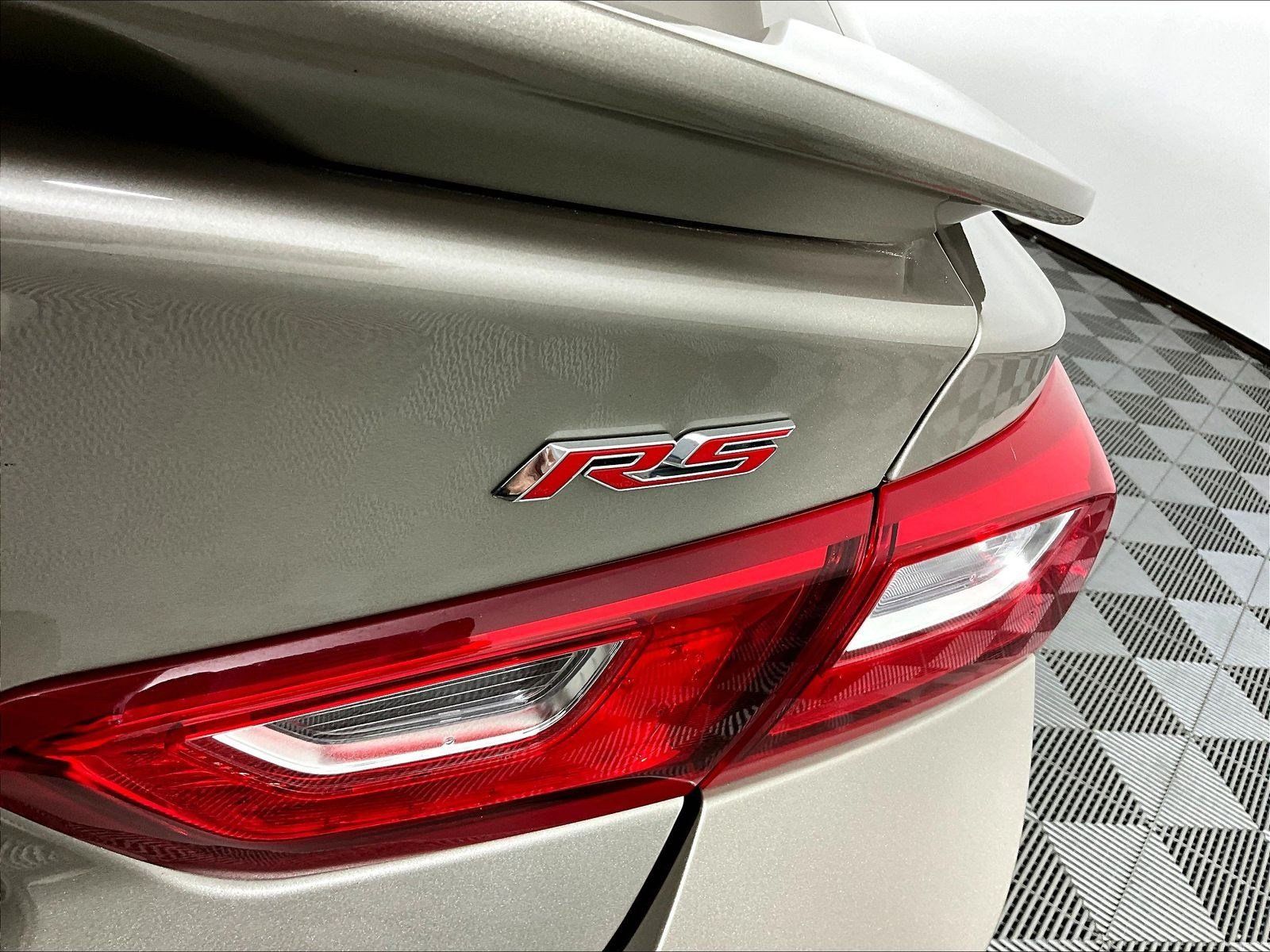 Used 2024 Chevrolet Malibu RS FWD image 24