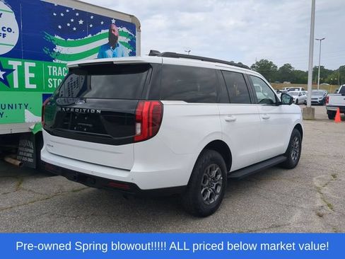 Used 2025 Ford Expedition Active RWD image 4