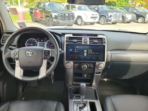 Used 2015 Toyota 4Runner SR5 RWD image 24